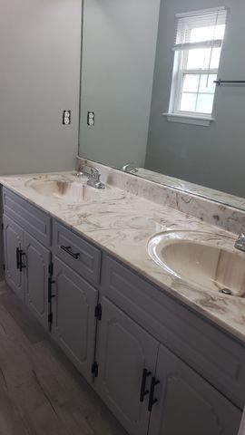 570 Barney Ln, Clarksville, TN 37042