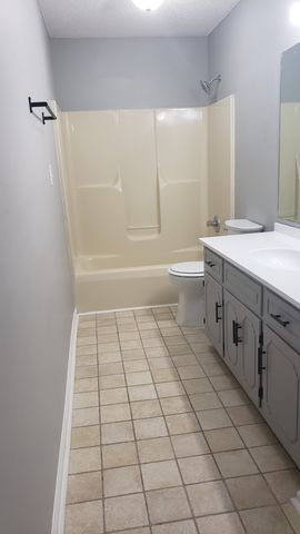 570 Barney Ln, Clarksville, TN 37042