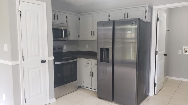 570 Barney Ln, Clarksville, TN 37042