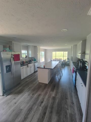 41 Bluebird Lane, Kings Mountain, KY 40442