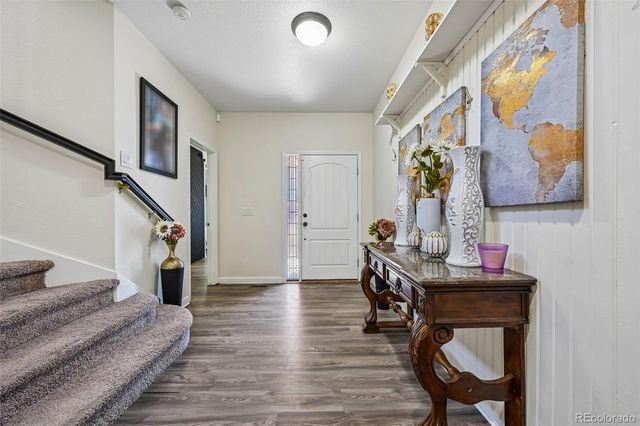 247 N Coolidge Way, Aurora, CO 80018