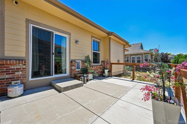 247 N Coolidge Way, Aurora, CO 80018