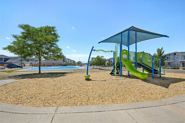 247 N Coolidge Way, Aurora, CO 80018