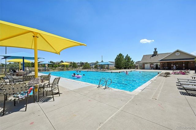247 N Coolidge Way, Aurora, CO 80018