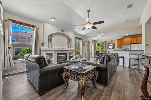 247 N Coolidge Way, Aurora, CO 80018