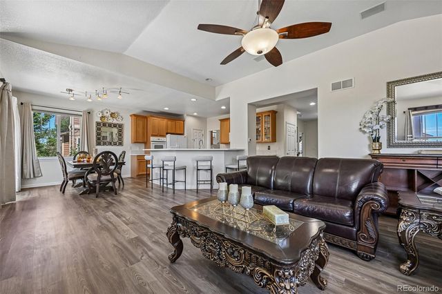 247 N Coolidge Way, Aurora, CO 80018