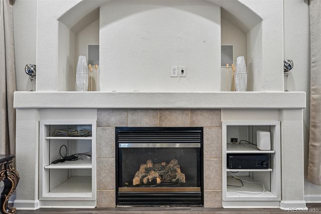 247 N Coolidge Way, Aurora, CO 80018