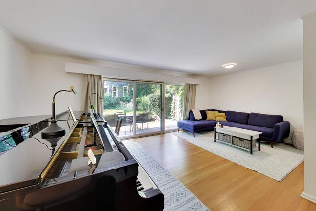 1304 Central Avenue, Wilmette, IL 60091