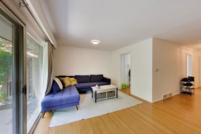 1304 Central Avenue, Wilmette, IL 60091