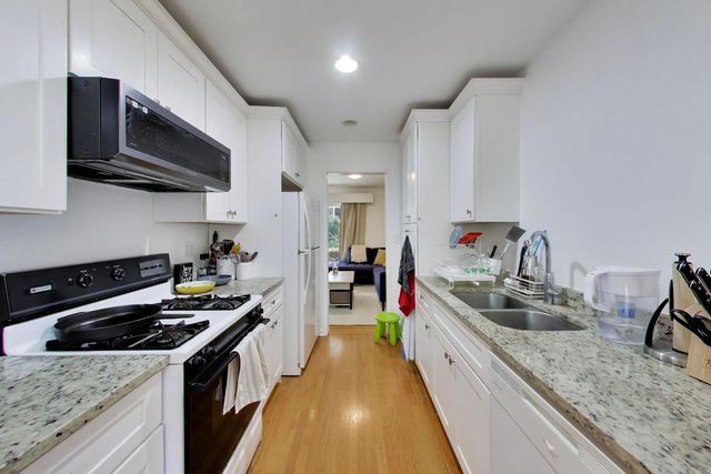 1304 Central Avenue, Wilmette, IL 60091