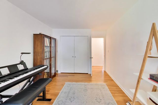 1304 Central Avenue, Wilmette, IL 60091
