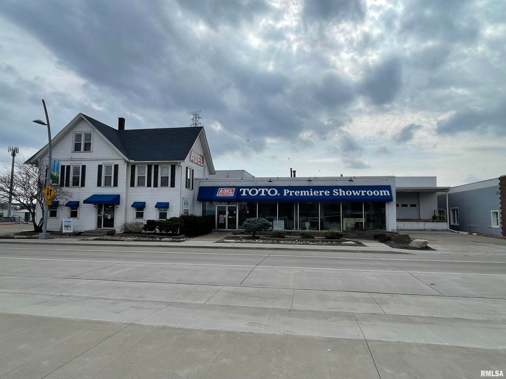 1101 STATE Street, Bettendorf, IA 52722