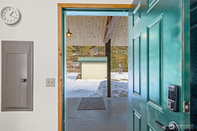 71 Middle Fork Lane, Cle Elum, WA 98922