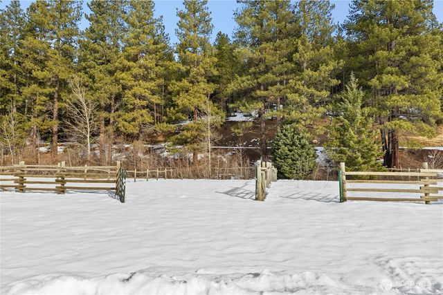 71 Middle Fork Lane, Cle Elum, WA 98922
