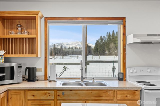 71 Middle Fork Lane, Cle Elum, WA 98922