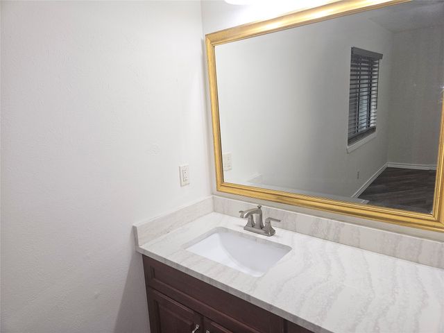 6908 Sunflower Circle N, Fort Worth, TX 76120