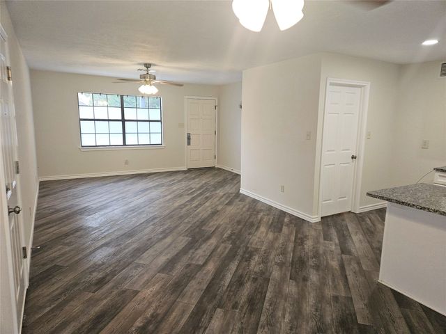 6908 Sunflower Circle N, Fort Worth, TX 76120