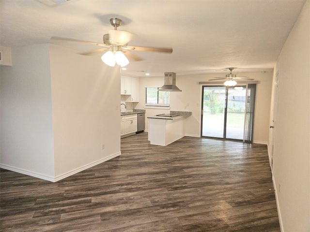 6908 Sunflower Circle N, Fort Worth, TX 76120