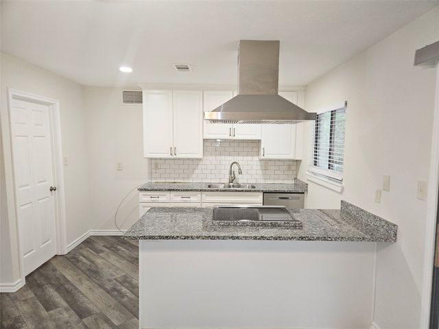 6908 Sunflower Circle N, Fort Worth, TX 76120