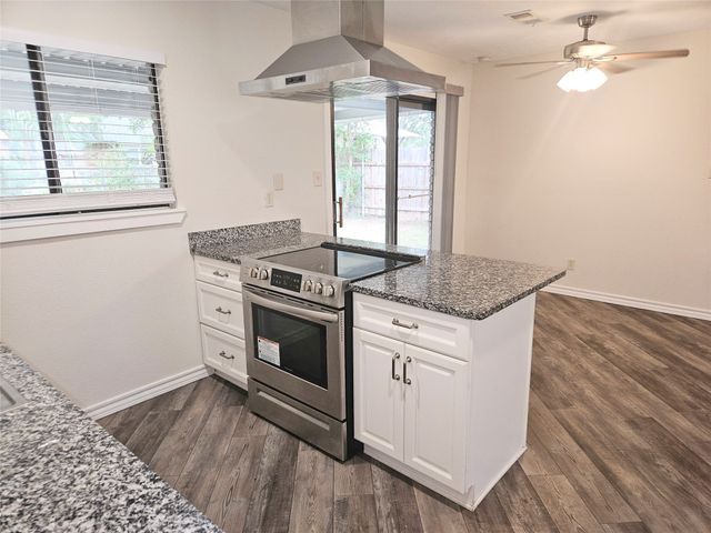 6908 Sunflower Circle N, Fort Worth, TX 76120