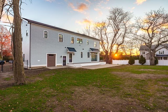 980 Green End Avenue Avenue, Middletown, RI 02842