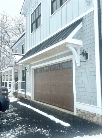 980 Green End Avenue Avenue, Middletown, RI 02842