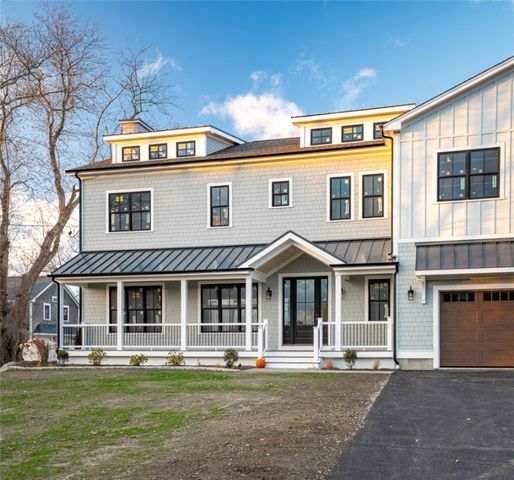 980 Green End Avenue Avenue, Middletown, RI 02842