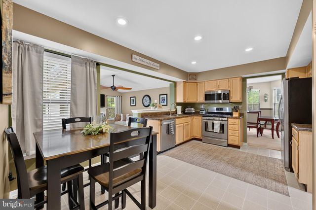1 WOODLEIGH CT, Mantua, NJ 08051