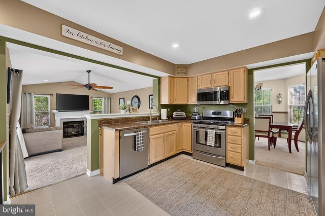 1 WOODLEIGH CT, Mantua, NJ 08051