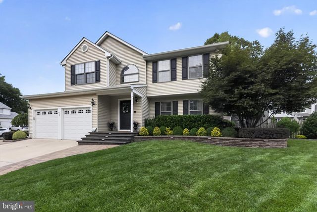 1 WOODLEIGH CT, Mantua, NJ 08051