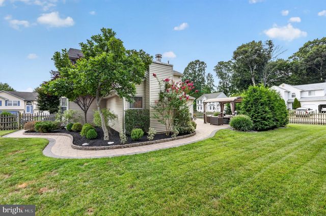 1 WOODLEIGH CT, Mantua, NJ 08051