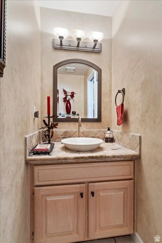 1880 SHADOW VALLEY DR, Ogden, UT 84403