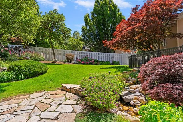 1880 SHADOW VALLEY DR, Ogden, UT 84403