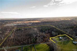 8790 Van Hoesen Road, Clay, NY 13041