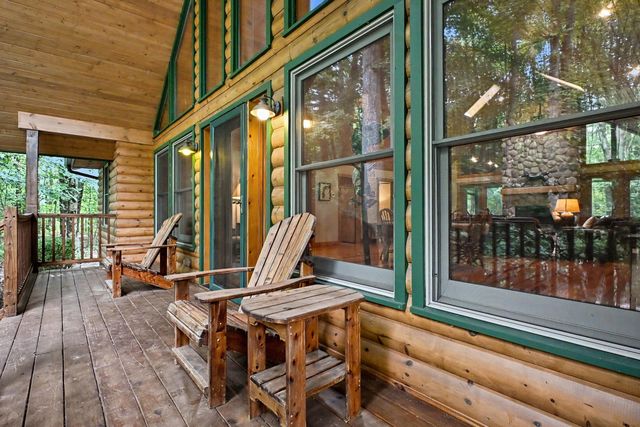 14300 Wildwood Lane, Chikaming Twp, MI 49125