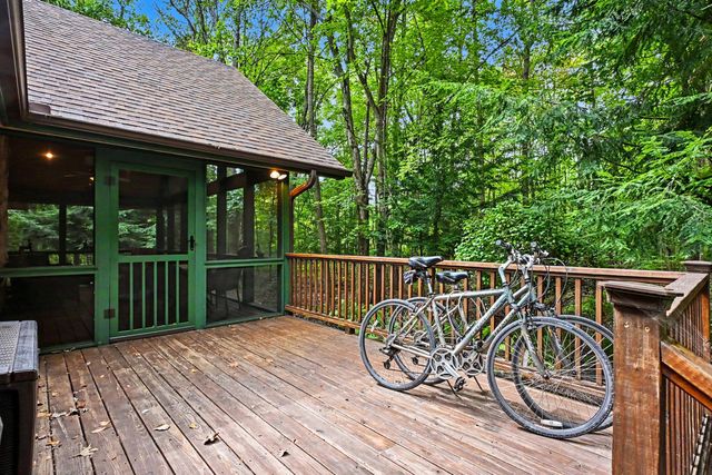 14300 Wildwood Lane, Chikaming Twp, MI 49125