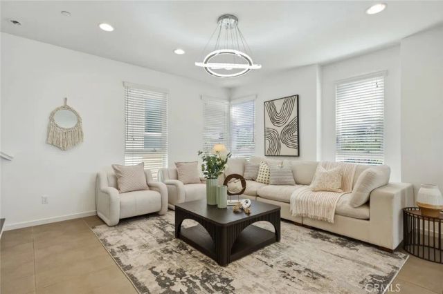 5627 Observation, Los Angeles, CA 90028