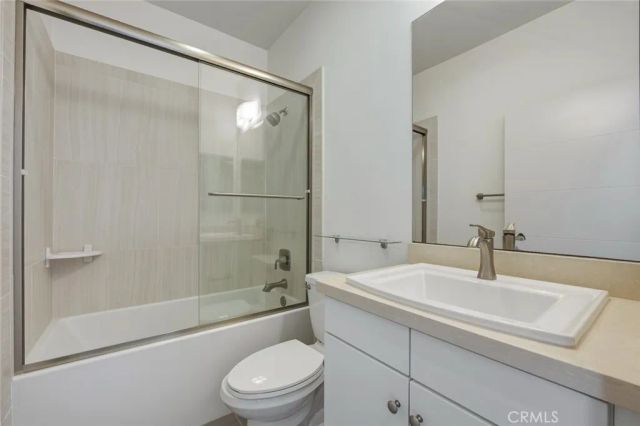 5627 Observation, Los Angeles, CA 90028