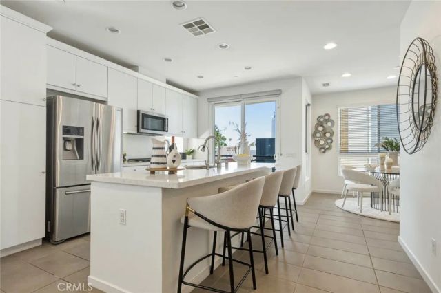 5627 Observation, Los Angeles, CA 90028