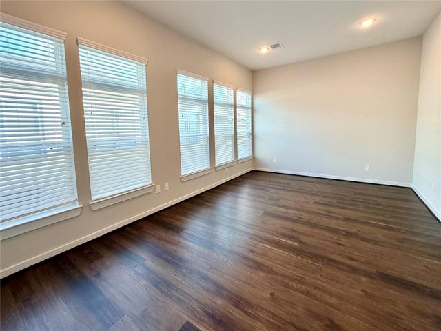 5815 Fairdale Lane B, Houston, TX 77057