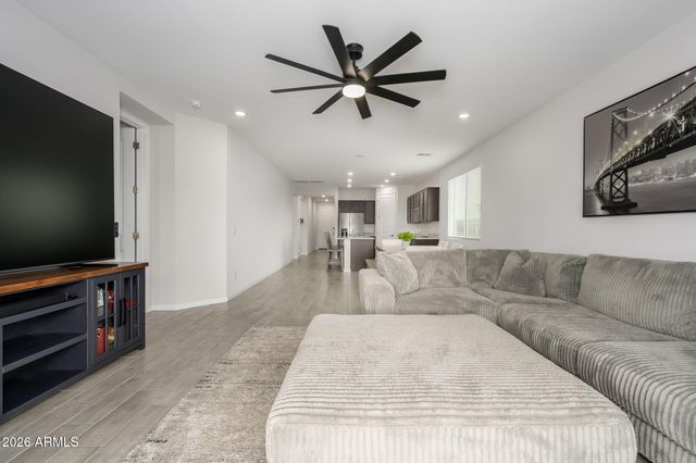 22898 N 182ND Lane, Surprise, AZ 85387