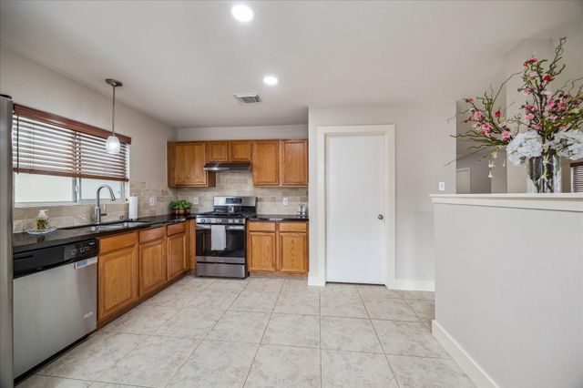 26872 Kings Park Hollow Drive, Kingwood, TX 77339