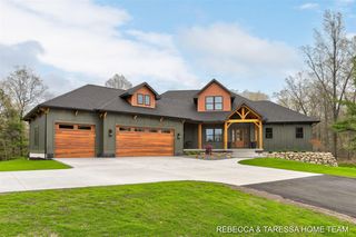 400 Sabine Drive 8, Muskegon, MI 49442