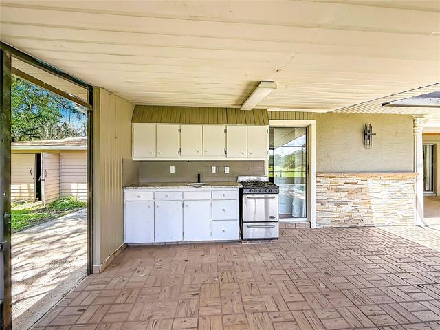 2833 S ROSE AVENUE, Inverness, FL 34450