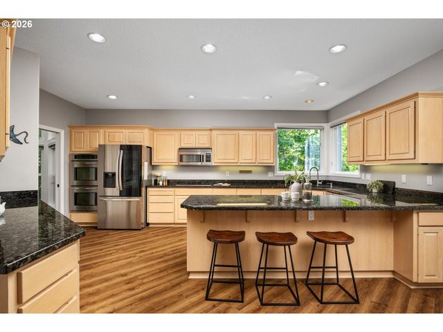 10565 Sw CORMORANT Dr, Beaverton, OR 97007