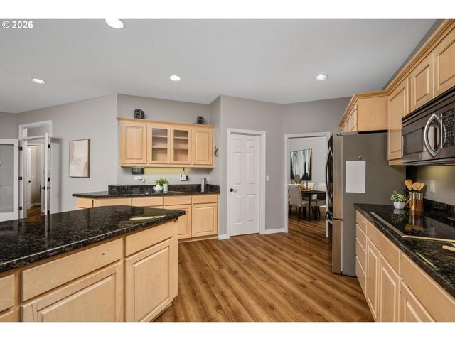 10565 Sw CORMORANT Dr, Beaverton, OR 97007