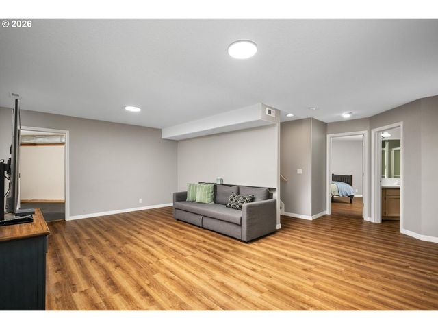 10565 Sw CORMORANT Dr, Beaverton, OR 97007