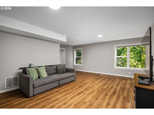10565 Sw CORMORANT Dr, Beaverton, OR 97007