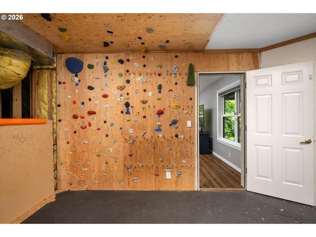 10565 Sw CORMORANT Dr, Beaverton, OR 97007