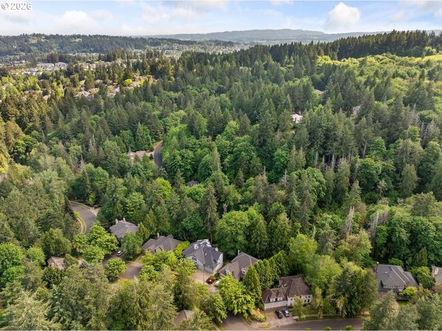 10565 Sw CORMORANT Dr, Beaverton, OR 97007